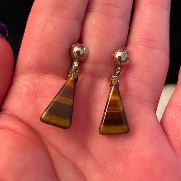 Vintage NWOT Tiger Eye Bracelet with a folded Clasp & Matching Clip on Earrings - Picture 9 of 9